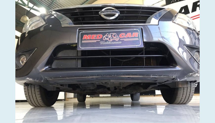 NISSAN VERSA 1.0 12V FLEX 4P MANUAL - CINZA - 2017 Foto 6 (Grande)