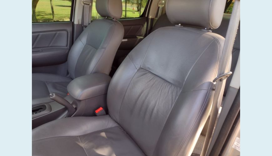 TOYOTA HILUX CD SRV 4X4 2.7 FLEX 16V AUT. - CINZA - 2015 Foto 6 (Grande)