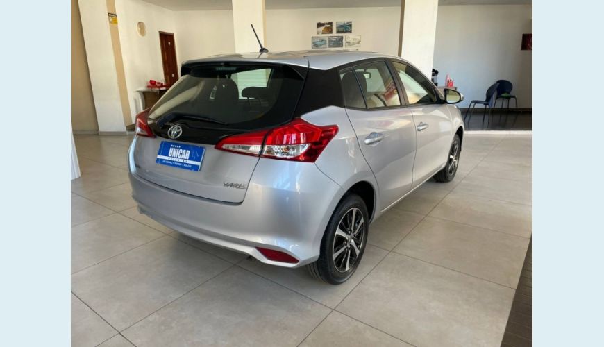 TOYOTA YARIS 1.3 16V FLEX XL LIVE MANUAL - PRATA - 2020 Foto 6 (Grande)