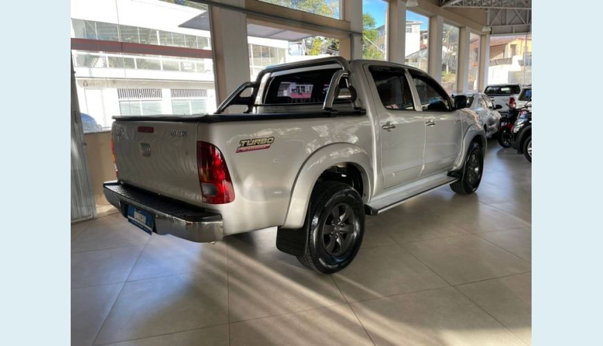 TOYOTA HILUX 3.0 SRV 4X2 CD 16V TURBO INTERCOOLER DIESEL 4P MANUAL - PRATA - 2011 Foto 6 (Grande)