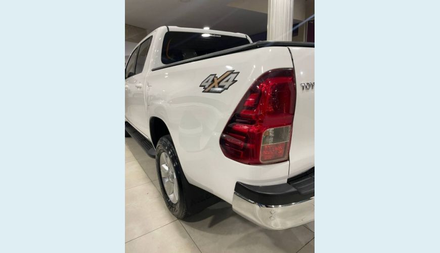 TOYOTA HILUX 2.8 SRV 4X4 CD 16V DIESEL 4P AUT. - BRANCO - 2018 Foto 6 (Grande)