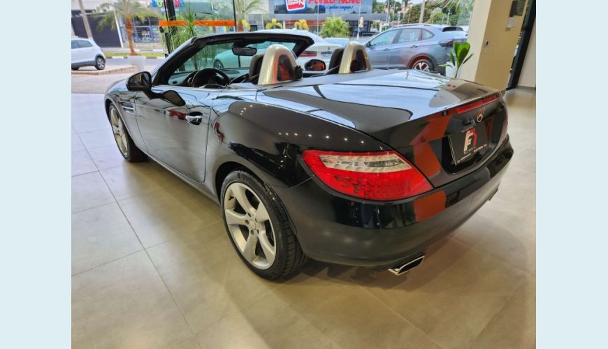 MERCEDES-BENZ SLK 200 1.8 CGI 2P AUT. - PRETO - 2012 Foto 6 (Grande)