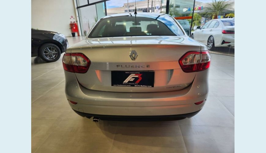 RENAULT FLUENCE 2.0 DYNAMIQUE 16V FLEX 4P MANUAL - PRATA - 2013 Foto 6 (Grande)