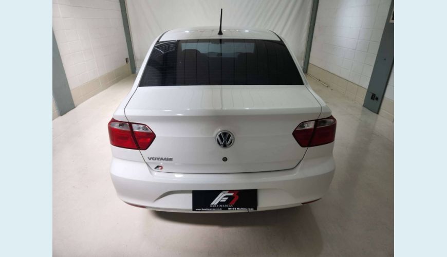 VOLKSWAGEN VOYAGE 1.0 12V MPI TOTALFLEX 4P MANUAL - BRANCO - 2021 Foto 6 (Grande)