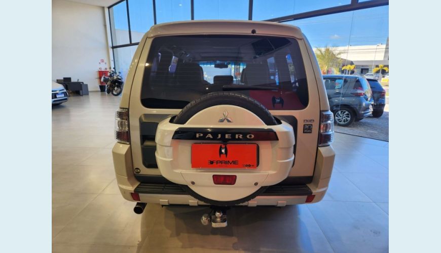 MITSUBISHI PAJERO FULL 3.2 HPE 4X4 16V TURBO INTERCOOLER DIESEL 4P AUT. - BRANCO - 2014 Foto 6 (Grande)