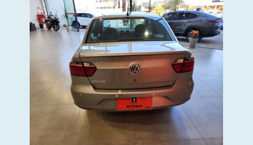 VOLKSWAGEN VOYAGE 1.0 MI COMFORTLINE 8V FLEX 4P MANUAL - PRATA - 2015 Foto 6 (Grande)