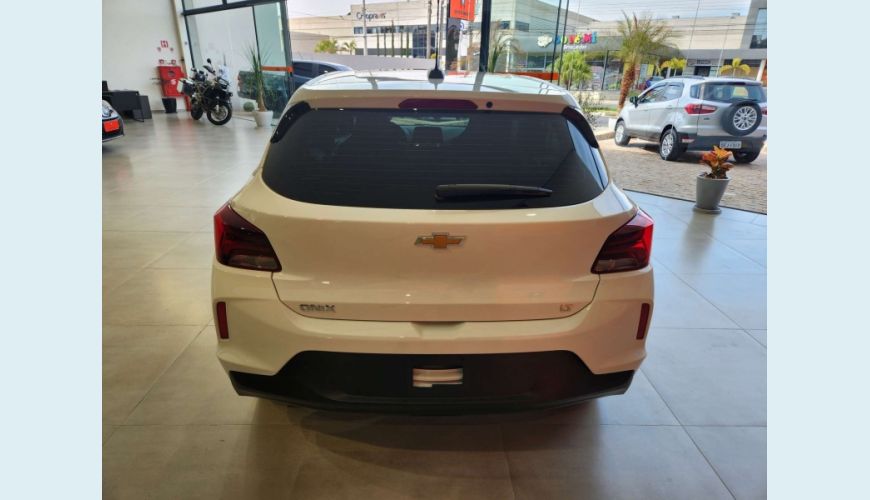 CHEVROLET ONIX 1.0 FLEX LT MANUAL - BRANCO - 2024 Foto 6 (Grande)