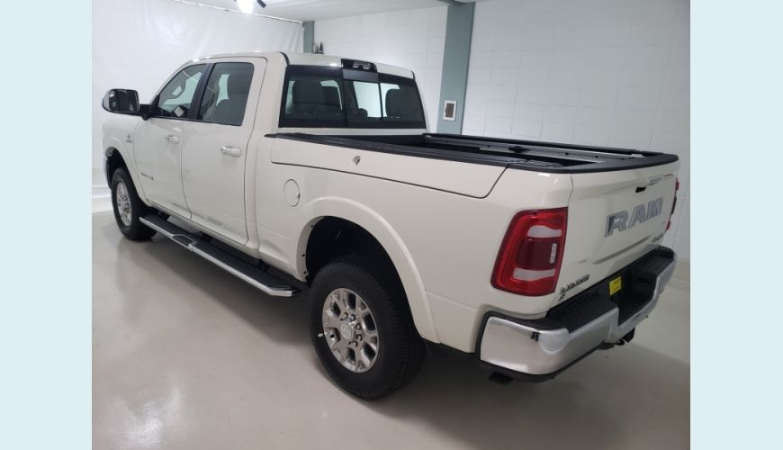 DODGE RAM 3500 6.7 I6 TURBO DIESEL LARAMIE CD 4X4 AUT. - BRANCO - 2023 Foto 6 (Grande)