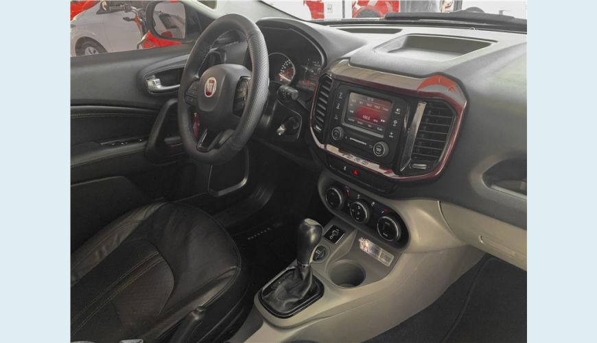 FIAT TORO 1.8 16V EVO FLEX FREEDOM AT6 - BRANCO - 2017 Foto 6 (Grande)
