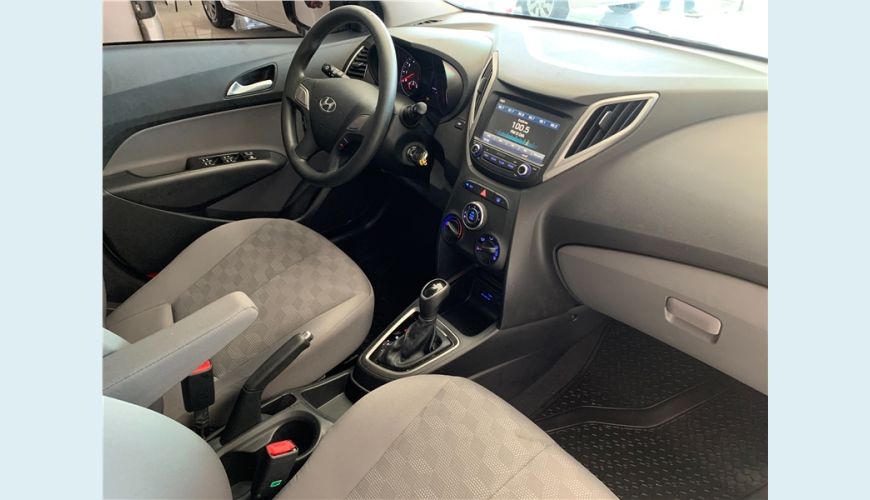 HYUNDAI HB 20S 1.6 COMFORT PLUS 16V FLEX 4P AUT. - PRATA - 2019 Foto 6 (Grande)