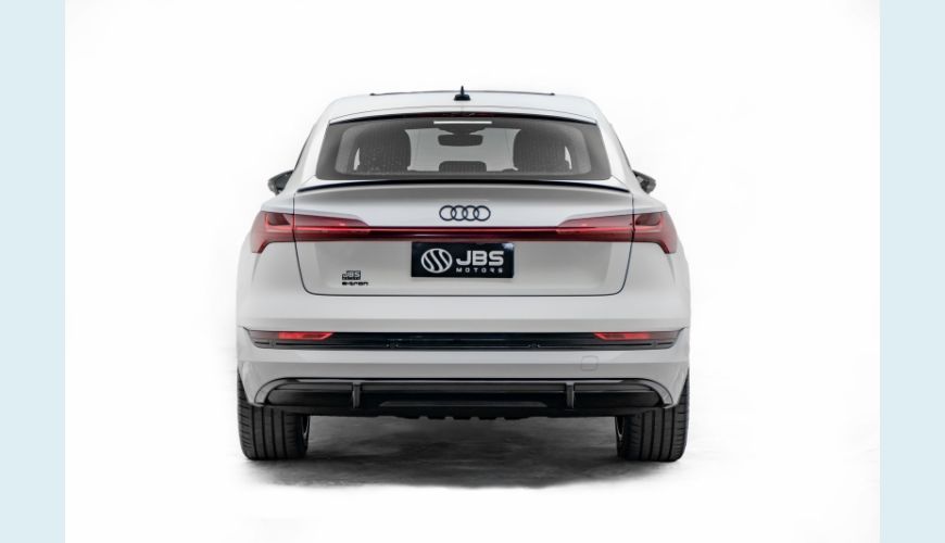 AUDI E-TRON ELÉTRICO SPORTBACK PERFORMANCE QUATTRO - BRANCO - 2023 Foto 6 (Grande)