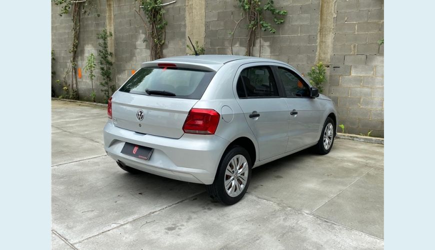 VOLKSWAGEN GOL 1.6 MSI TOTALFLEX 4P MANUAL - N/D - 2019 Foto 6 (Grande)