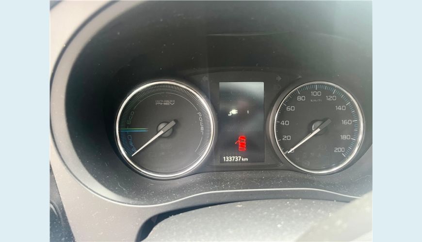 MITSUBISHI OUTLANDER 2.0 PHEV 16V HÍBRIDO 4P AUT. - N/D - 2015 Foto 6 (Grande)