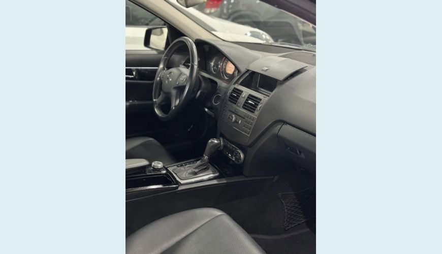 MERCEDES-BENZ C 200 K 1.8 KOMPRESSOR CLASSIC 16V 4P AUT. - PRETO - 2010 Foto 6 (Grande)