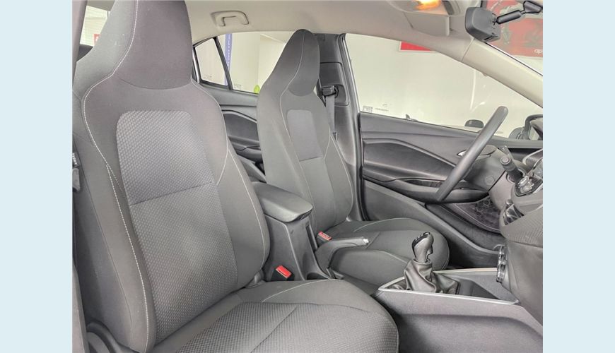 CHEVROLET ONIX 1.0 TURBO FLEX PLUS LTZ MANUAL - PRATA - 2023 Foto 6 (Grande)