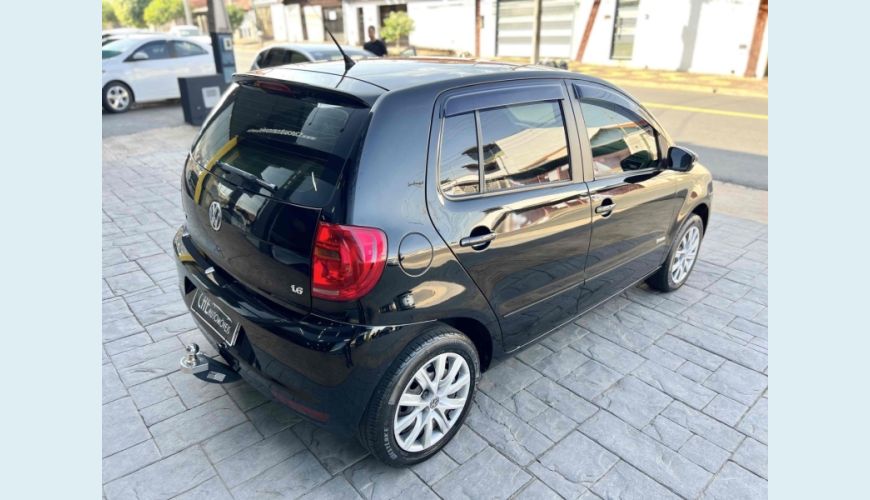 VOLKSWAGEN FOX 1.6 MI 8V FLEX 4P MANUAL - N/D - 2013 Foto 6 (Grande)