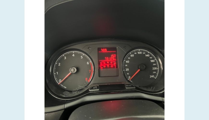 VOLKSWAGEN VOYAGE 1.6 MSI TOTALFLEX 4P MANUAL - N/D - 2020 Foto 6 (Grande)