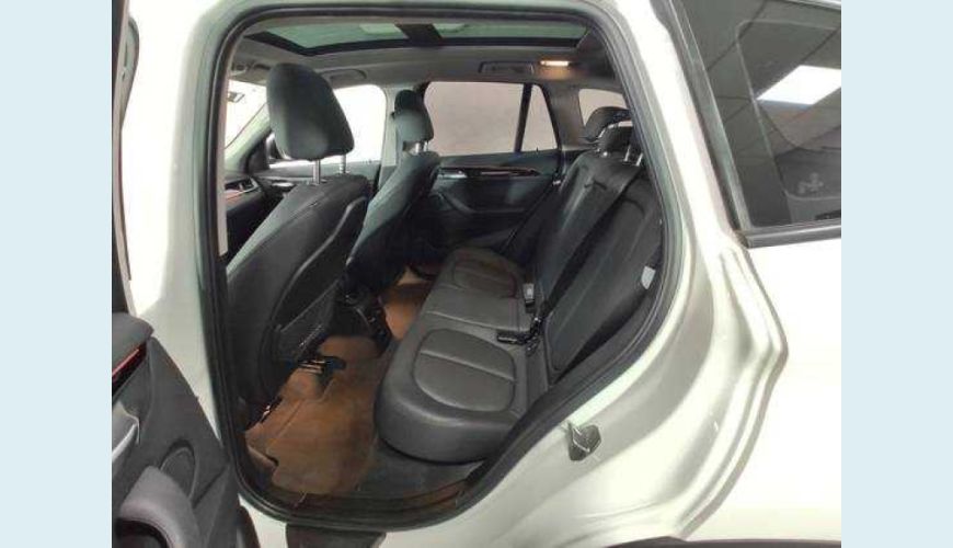 BMW X1 2.0 SDRIVE20I X-LINE ACTIVEFLEX - BRANCO - 2018 Foto 6 (Grande)