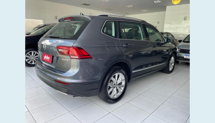 VOLKSWAGEN TIGUAN 1.4 250 TSI TOTAL FLEX ALLSPACE COMFORTLINE TIPTRONIC - CINZA - 2018 Foto 6 (Grande)