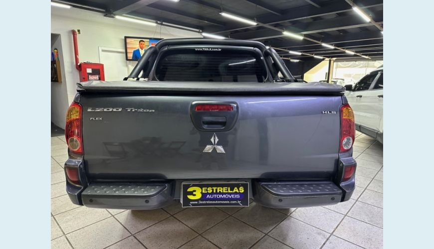 MITSUBISHI L200 TRITON 2.4 HLS 4X2 CD 16V FLEX 4P MANUAL - N/D - 2016 Foto 6 (Grande)