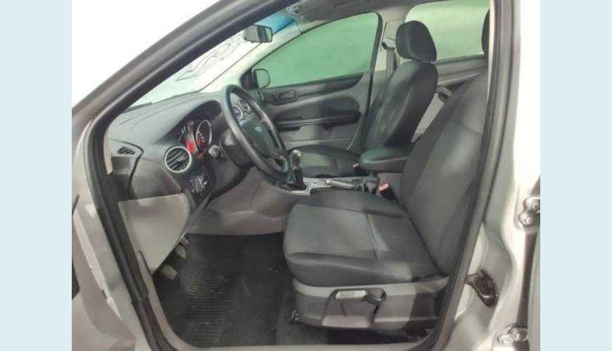 FORD FOCUS HATCH GL 1.6 16V FLEX - PRATA - 2012 Foto 6 (Grande)