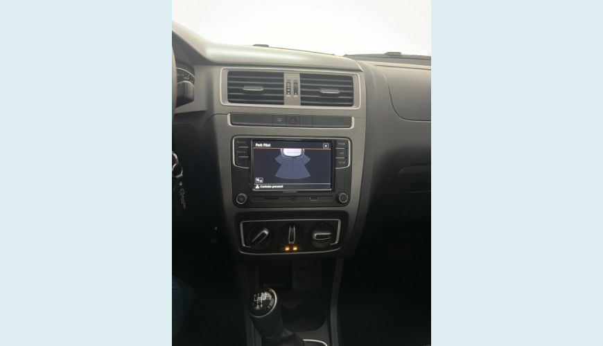 VOLKSWAGEN FOX 1.6 MSI TOTAL FLEX CONNECT 4P MANUAL - VERMELHO - 2021 Foto 6 (Grande)