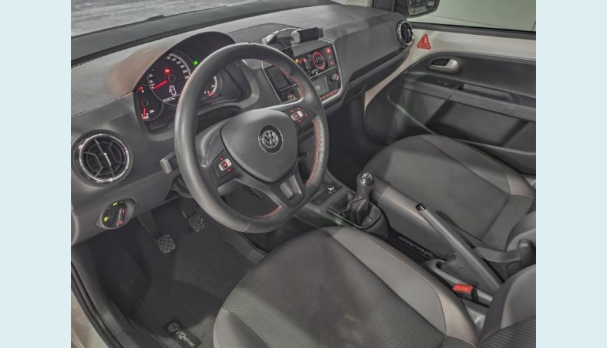 VOLKSWAGEN UP 1.0 170 TSI TOTAL FLEX XTREME 4P MANUAL - BRANCO - 2020 Foto 6 (Grande)