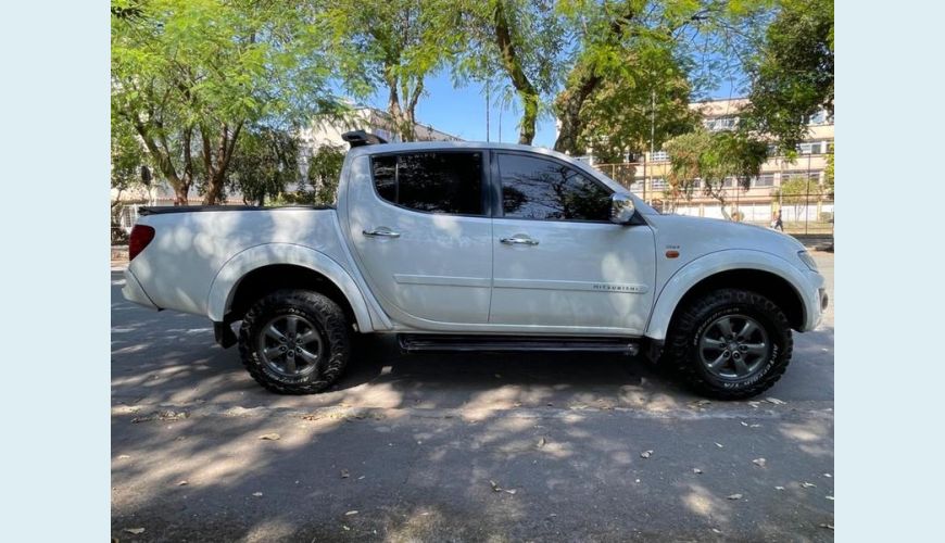 MITSUBISHI L200 TRITON FLEX - BRANCO - 2012 Foto 6 (Grande)