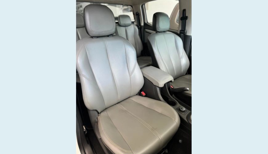 CHEVROLET S-10 2.5 LTZ 4X4 CD 16V FLEX 4P AUT. - BRANCO - 2018 Foto 6 (Grande)