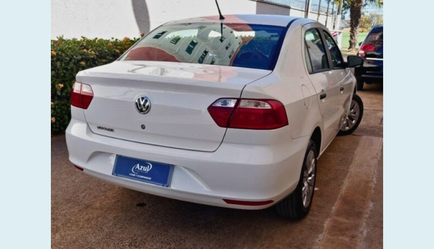 VOLKSWAGEN VOYAGE 1.6 MSI TOTALFLEX 4P MANUAL - BRANCO - 2022 Foto 6 (Grande)