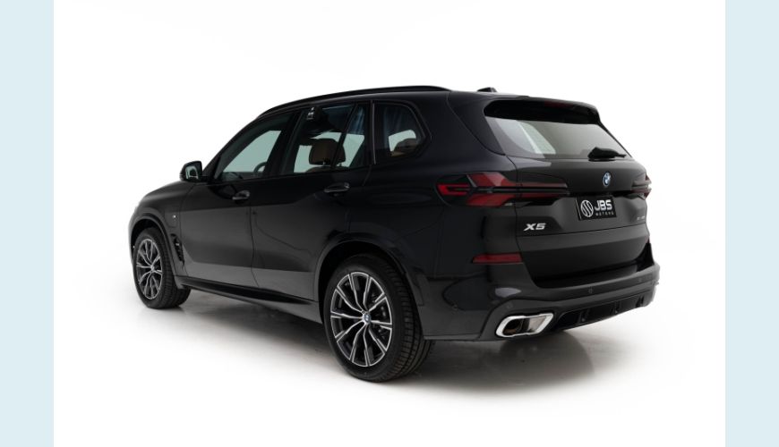 BMW X5 3.0 I6 TURBO HÍBRIDO XDRIVE50E M SPORT AUT. - PRETO - 2024 Foto 6 (Grande)