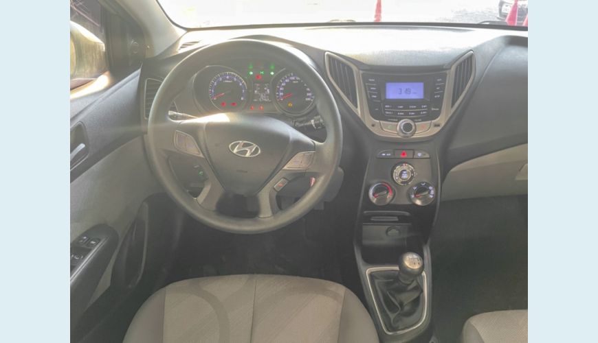 HYUNDAI HB 20S 1.0 COMFORT PLUS 12V FLEX 4P MANUAL - PRATA - 2014 Foto 6 (Grande)