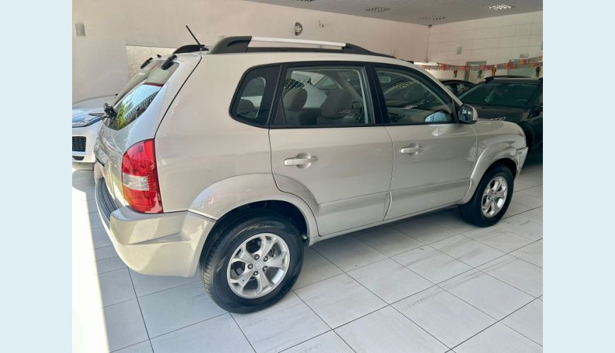 HYUNDAI TUCSON 2.0 MPFI GLS 16V 143CV 2WD 4P AUT. - PRATA - 2013 Foto 6 (Grande)