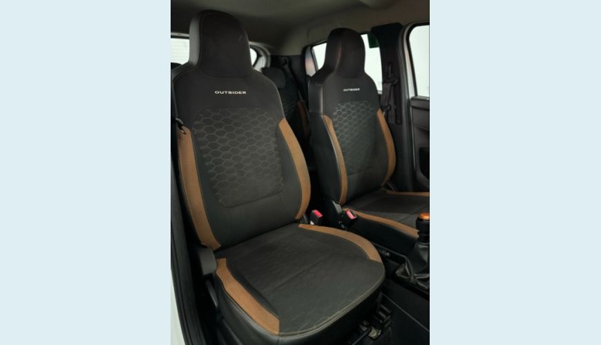 RENAULT KWID 1.0 12V SCE FLEX OUTSIDER MANUAL - BRANCO - 2022 Foto 6 (Grande)