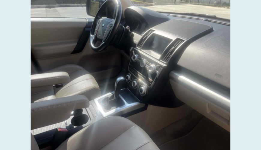 LAND ROVER FREELANDER 2 2.2 SE SD4 16V TURBO DIESEL 4P AUT. - PRETO - 2014 Foto 6 (Grande)