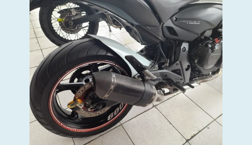 HONDA CB 600F HORNET - BRANCO - 2011 Foto 6 (Grande)