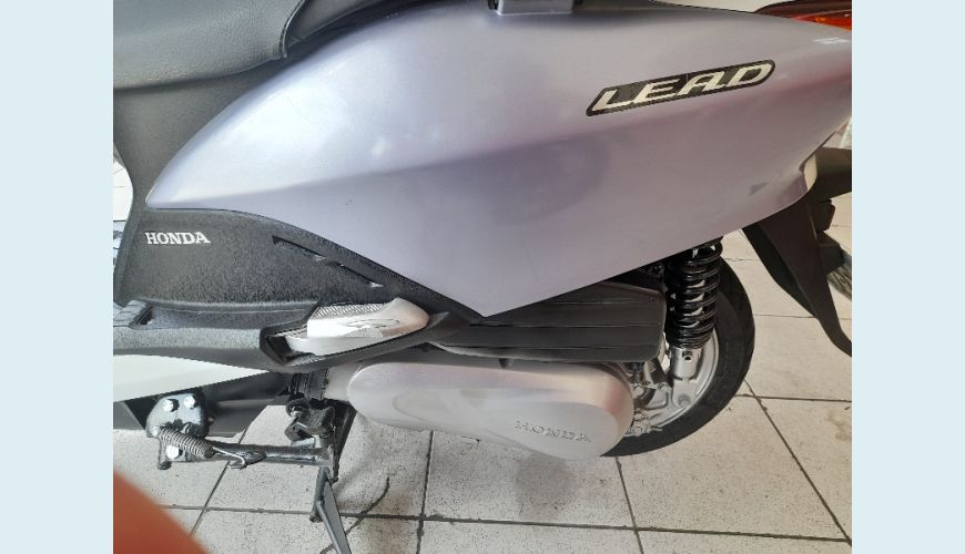 HONDA LEAD 110 - PRATA - 2013 Foto 6 (Grande)