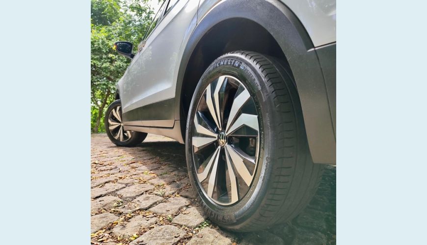 VOLKSWAGEN T-CROSS 200TSI AUT. - PRATA - 2022 Foto 6 (Grande)