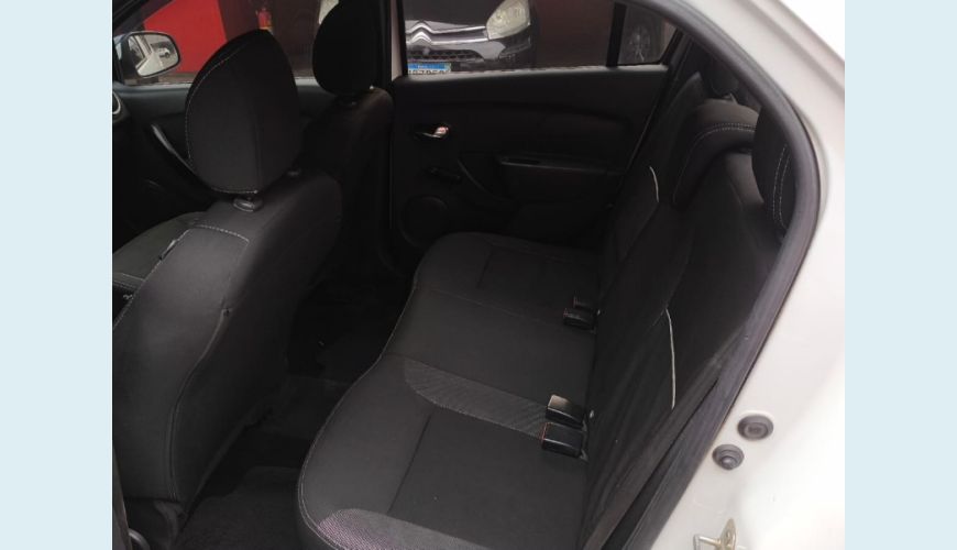RENAULT LOGAN ZEN FLEX 1.0 12V 4P MEC. - BRANCO - 2020 Foto 6 (Grande)