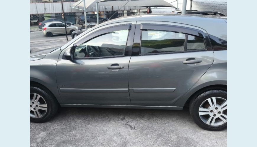 CHEVROLET AGILE LTZ 1.4 MPFI 8V FLEXPOWER 5P - CINZA - 2013 Foto 6 (Grande)