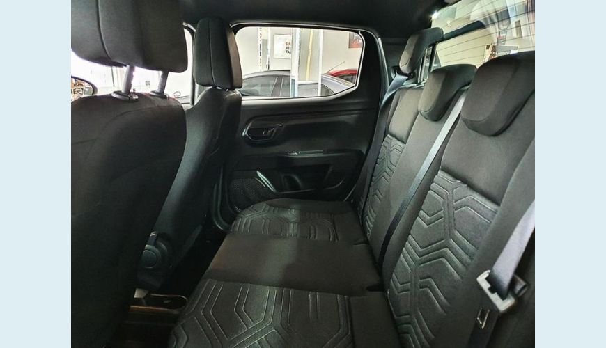 FIAT STRADA FREEDOM CD 1.3 FLEX MANUAL - CINZA - 2025 Foto 6 (Grande)