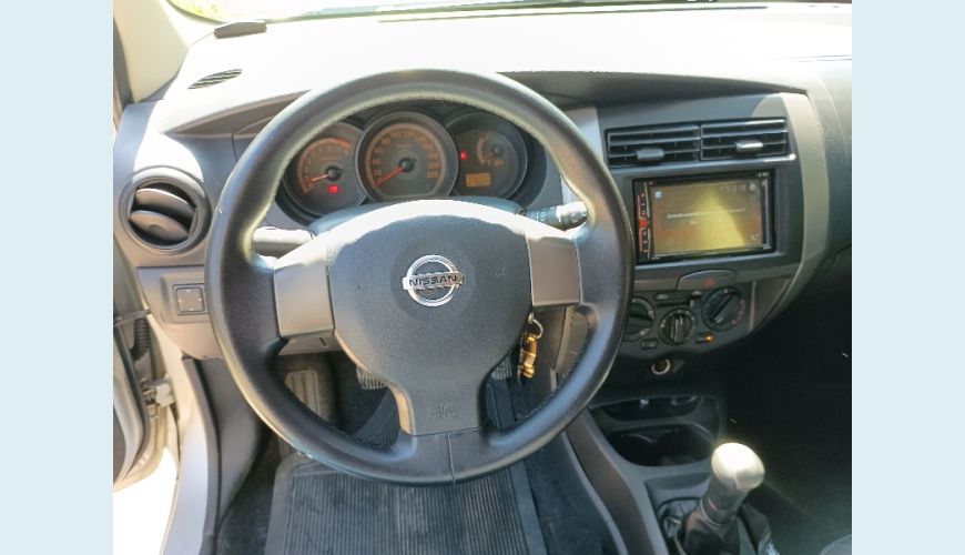 NISSAN LIVINA S NIGHT & DAY - PRATA - 2012 Foto 6 (Grande)
