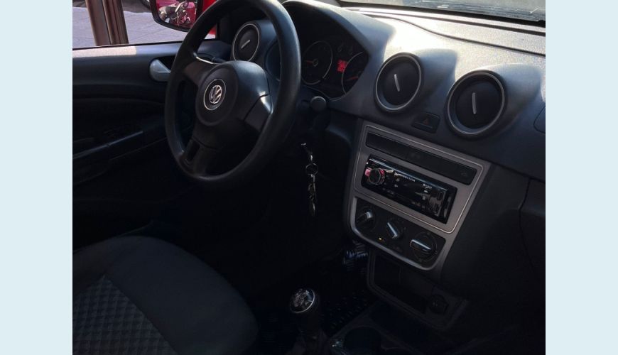 VOLKSWAGEN SAVEIRO TRENDLINE 1.6 T.FLEX 8V CD - VERMELHO - 2015 Foto 6 (Grande)