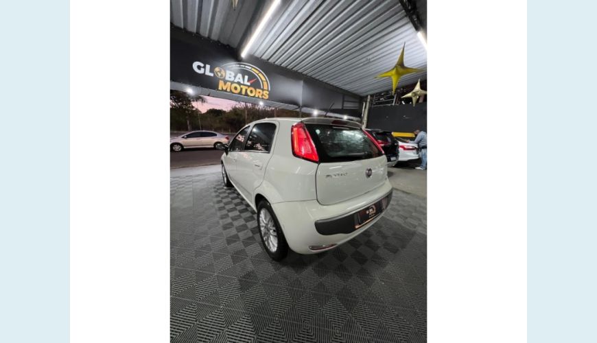 FIAT PUNTO - BRANCO - 2014 Foto 6 (Grande)