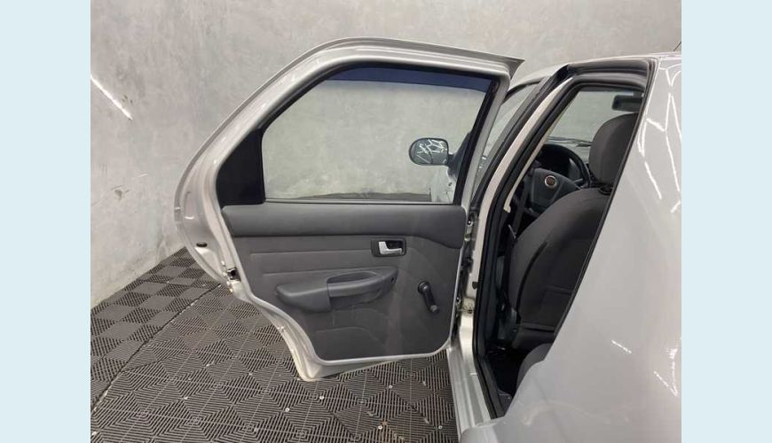 FIAT SIENA EL 1.0 8V FLEX - PRATA - 2014 Foto 6 (Grande)