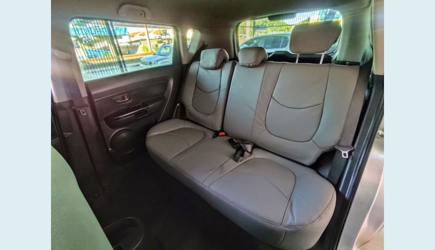 KIA SOUL - PRATA - 2011 Foto 6 (Grande)