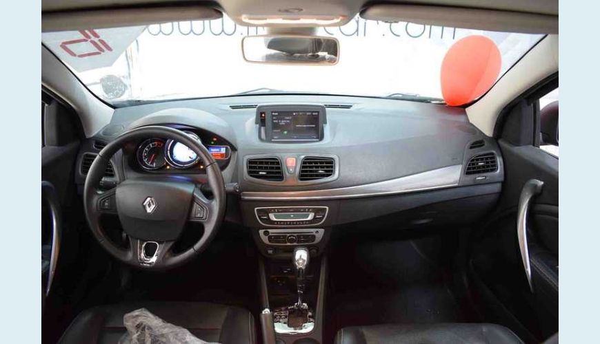 RENAULT FLUENCE 2.0 16V DYNAMIQUE PLUS X-TRONIC FLEX - PRETO - 2015 Foto 6 (Grande)