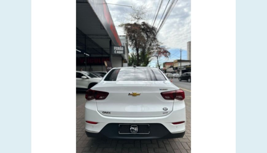 CHEVROLET ONIX - BRANCO - 2023 Foto 6 (Grande)