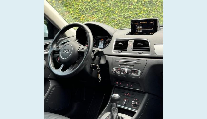 AUDI Q3 1.4TFSI - BRANCO - 2019 Foto 6 (Grande)