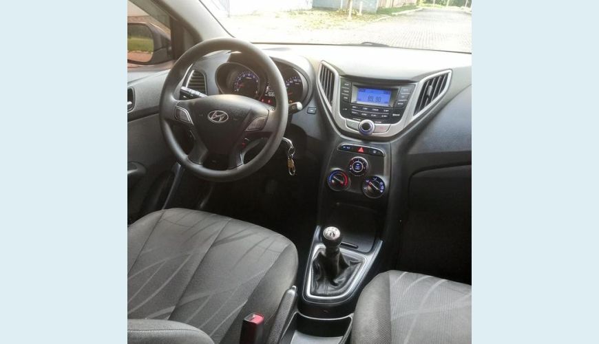 HYUNDAI HB 20 1.0M COMFOR - BRANCO - 2015 Foto 6 (Grande)